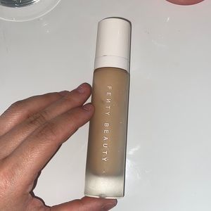 Fenty beauty foundation